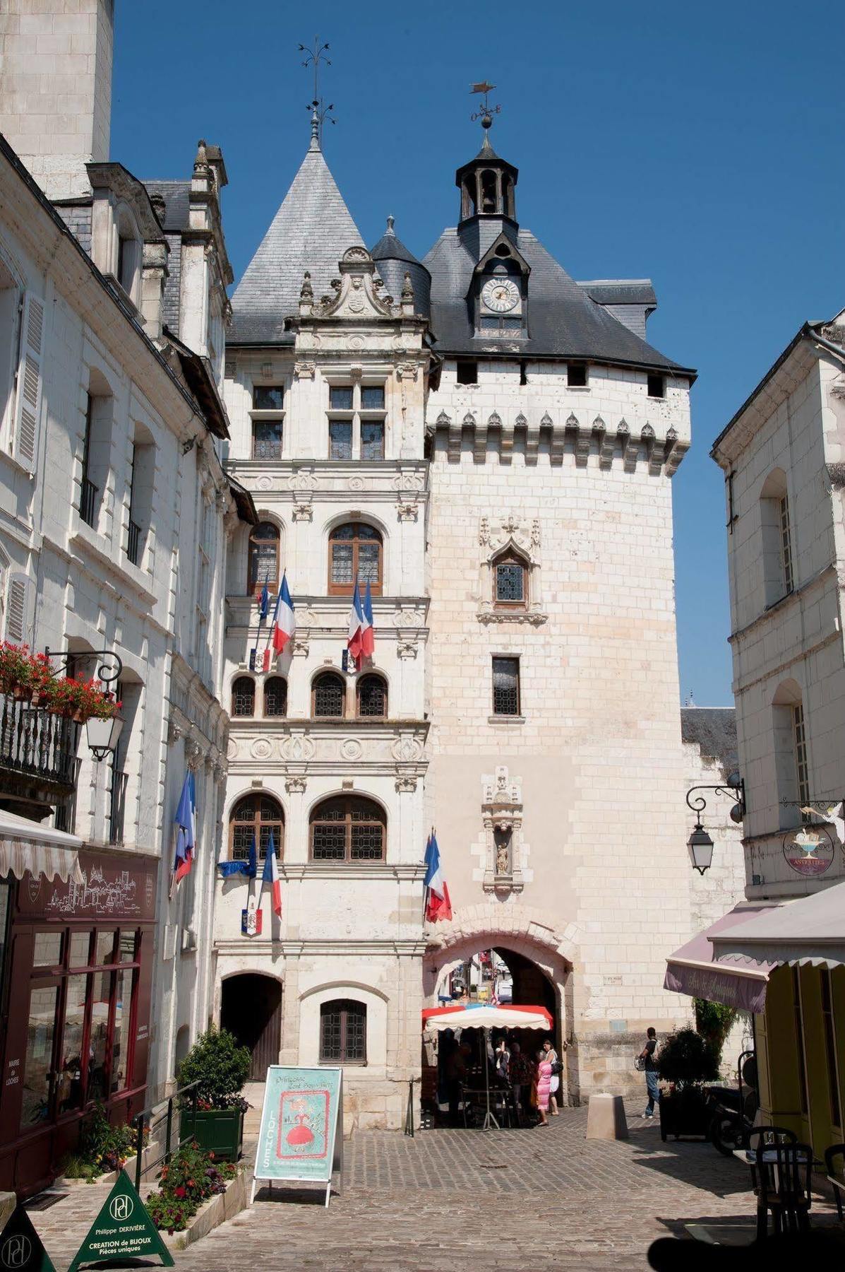 לינה וארוחת בוקר לוצ'ס La Demeure Saint-Ours מראה חיצוני תמונה
