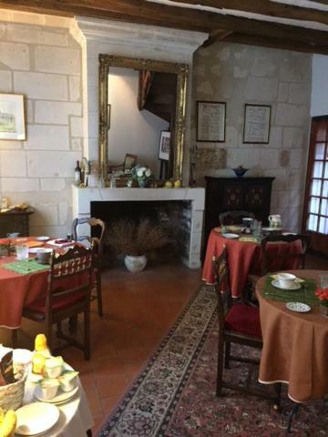 לינה וארוחת בוקר לוצ'ס La Demeure Saint-Ours מראה חיצוני תמונה